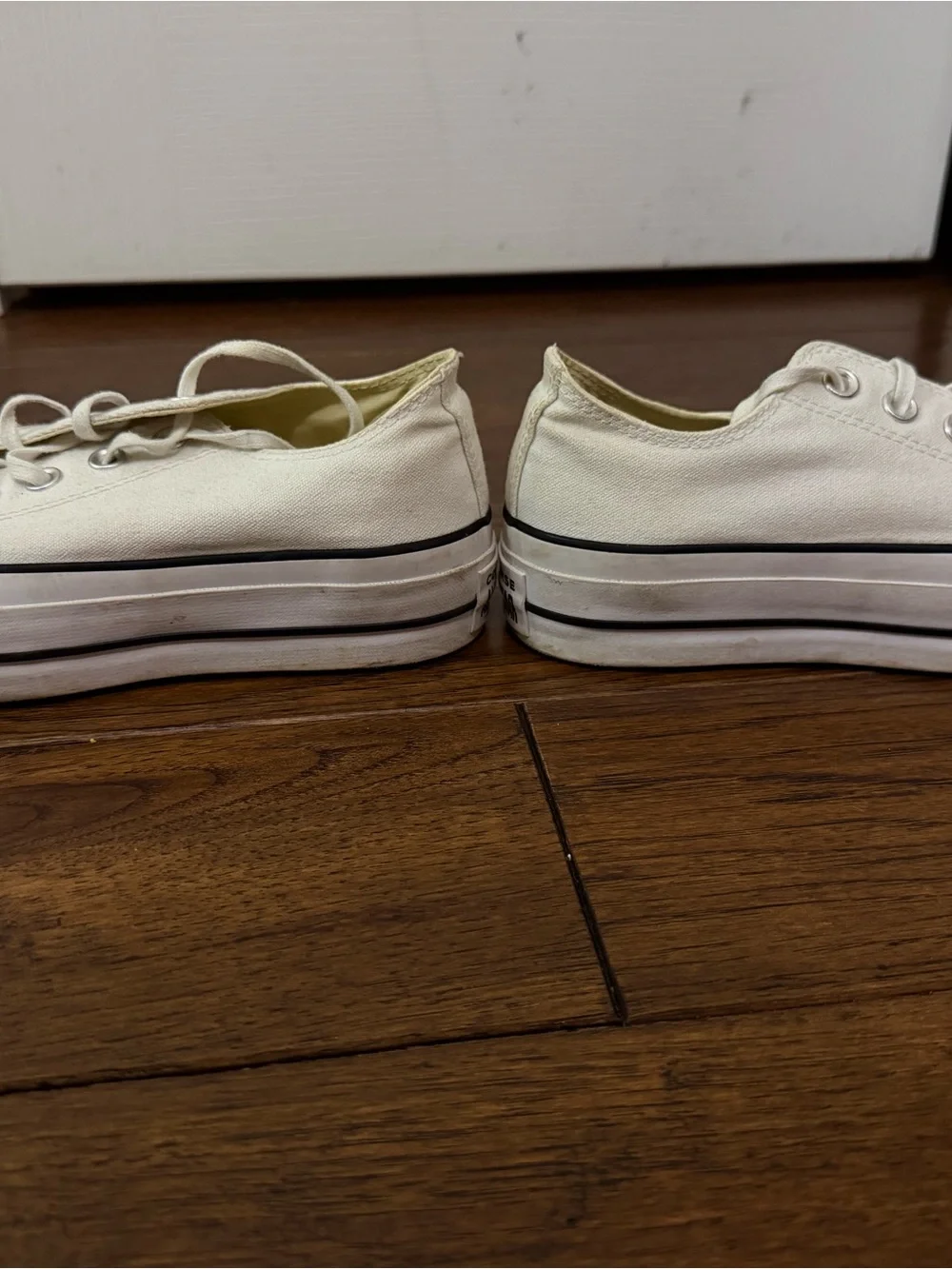Converse White Low-Top Canvas Sneaker - Picture 4 of 6